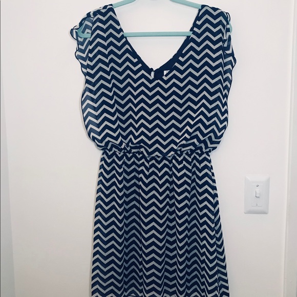 Speechless Dresses & Skirts - Speechless | navy and white chev women’s dress. L